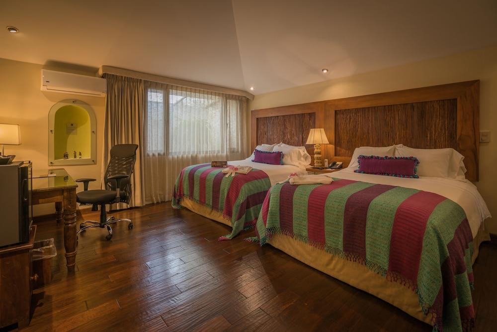 Pensativo House Hotel (Adults Only) Antigua ภายนอก รูปภาพ