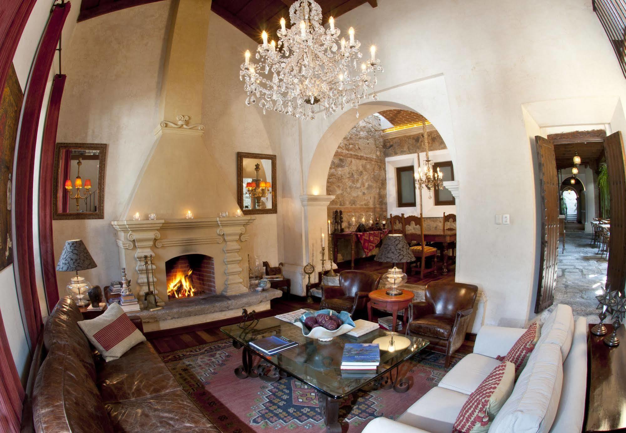 Pensativo House Hotel (Adults Only) Antigua ภายนอก รูปภาพ